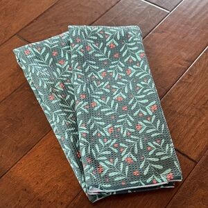 Set of Two Geometry Holly Berry Christmas Dish kitchen towels